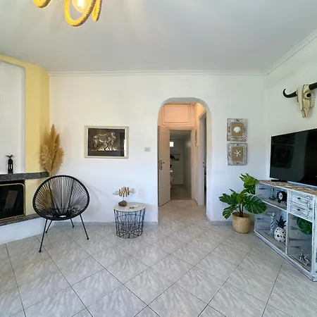 Palm Luxury In Kallithea *